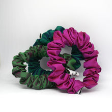 Load image into Gallery viewer, Les Bonbons - Snow Dust on Soie Pure